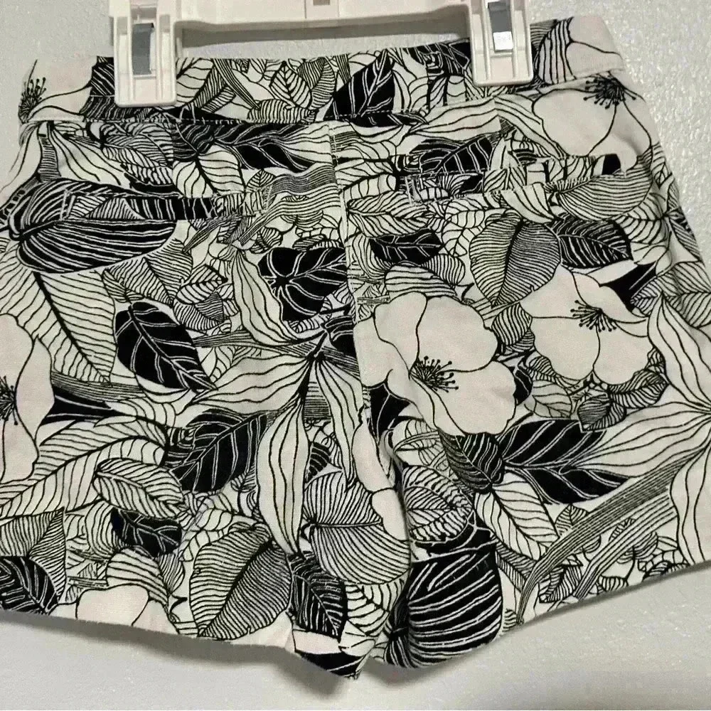 Janie and Jack Kids Girls Floral Print Shorts Size 7 Black White Cotton